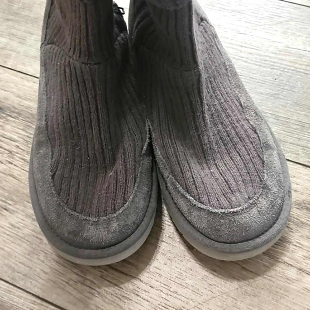 UGG W Classic Knit Boots